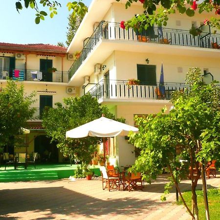 Des Roses Hotel Platanias  Exterior foto