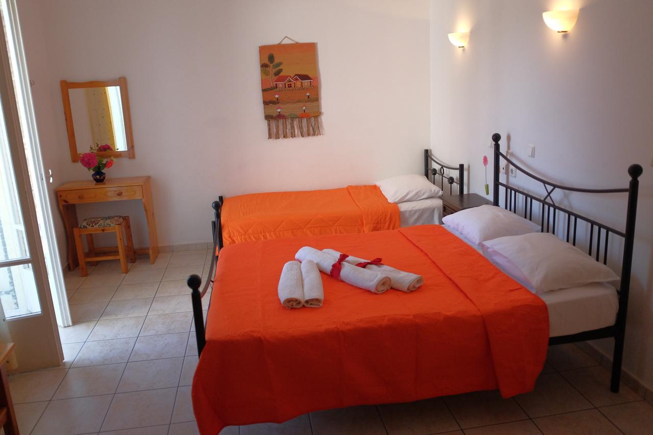 Des Roses Hotel Platanias  Exterior foto