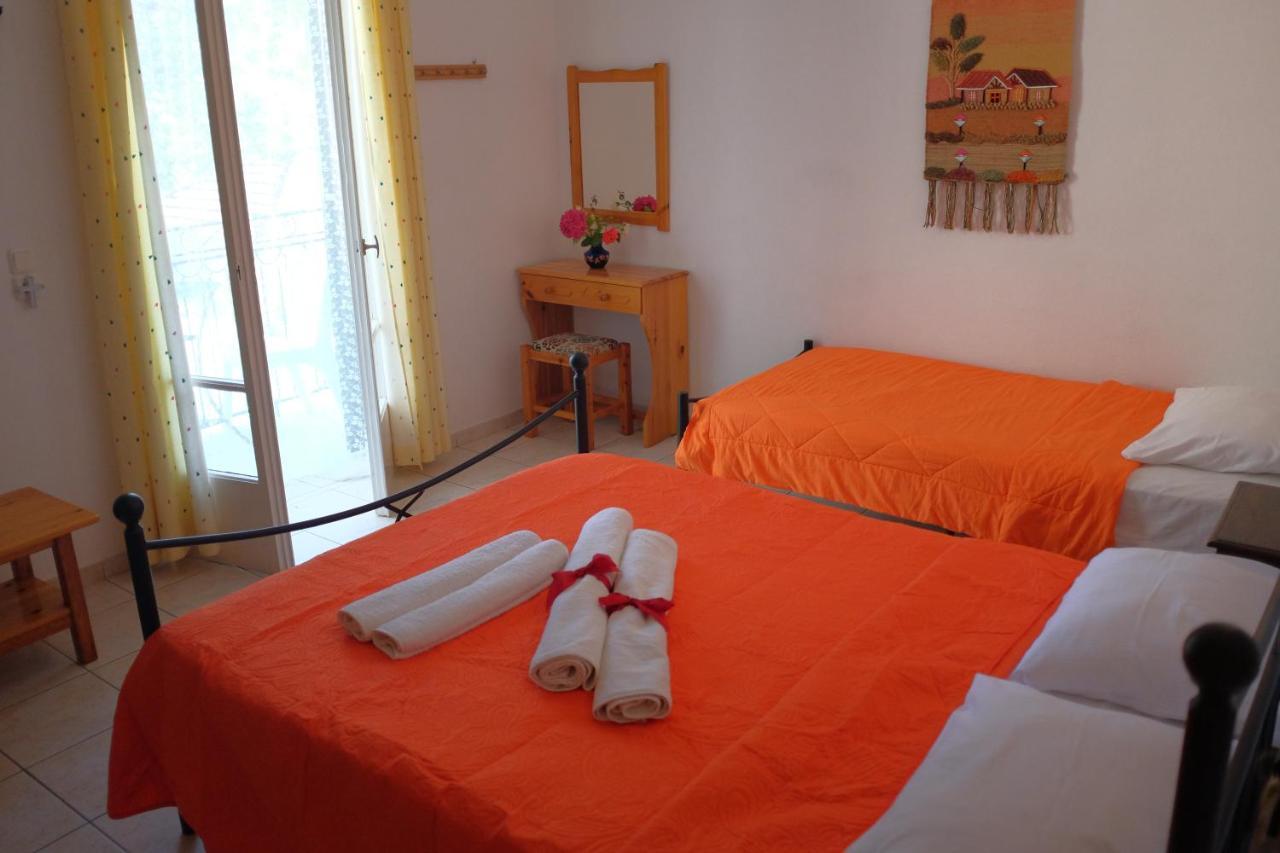 Des Roses Hotel Platanias  Exterior foto