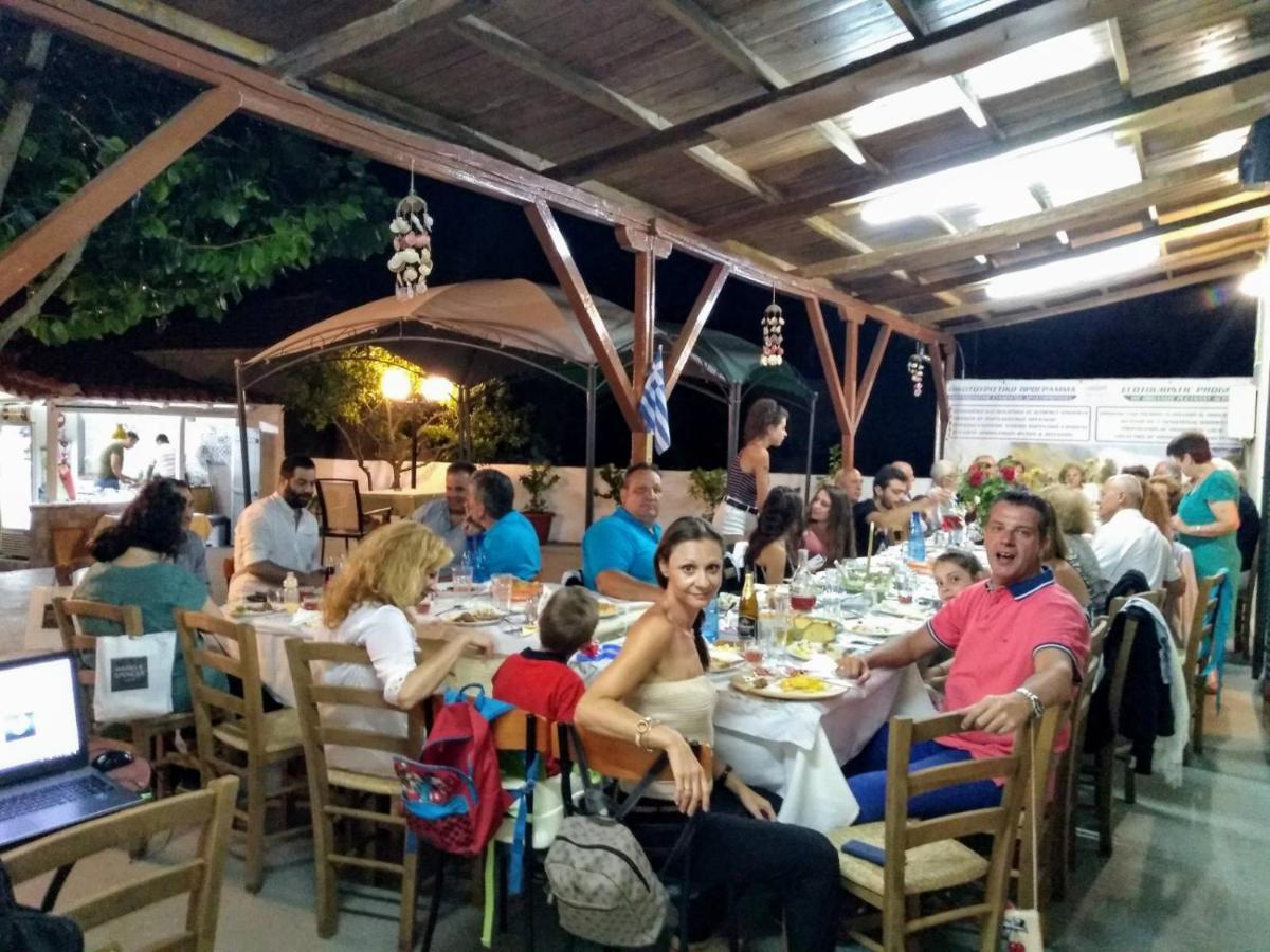 Des Roses Hotel Platanias  Exterior foto